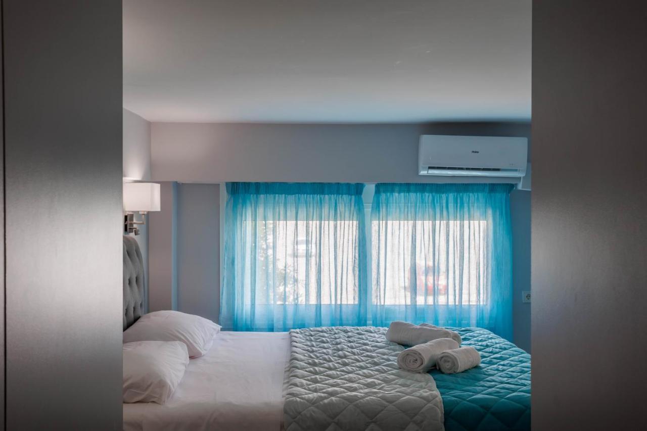 Electra Modern Apartment With Cozy Garden Heraklion  Bagian luar foto